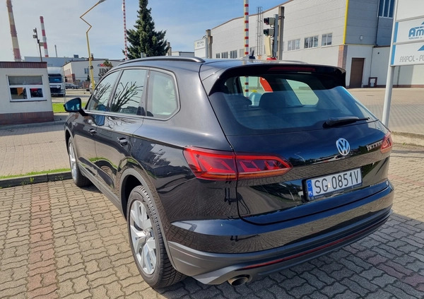 Volkswagen Touareg cena 227550 przebieg: 144136, rok produkcji 2019 z Tychy małe 79